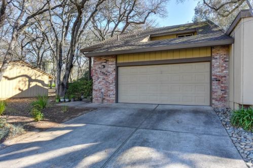 6914 San Angelo Ct, Citrus Heights, CA 95621-4323