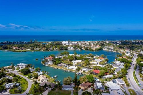 108 Lyons Bay Rd, Nokomis FL 34275-3015 exterior