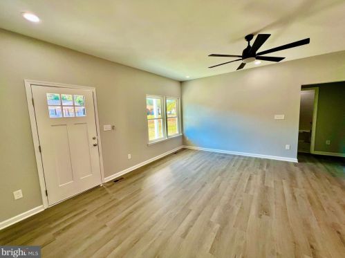 309 Glebe Rd, Montross VA  22520-4100 exterior