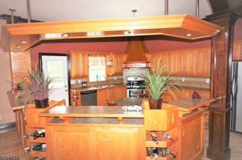 2 Sheba Dr, Wantage NJ  07461-4829 exterior