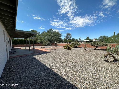 120 Calle Melendrez, Green Valley AZ  85614-3723 exterior