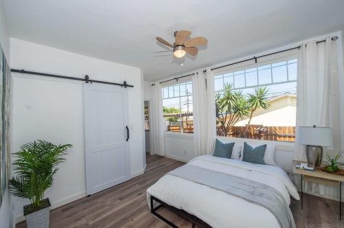 1704 Ebers St, San Diego CA  92107-3504 exterior