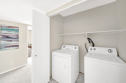 37 Greenfield, Irvine CA 92614-7051 exterior