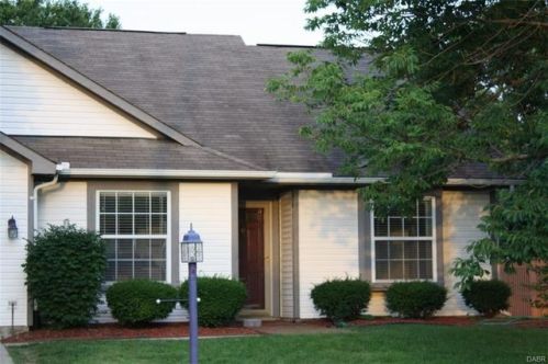 2014 Northcreek Dr, Englewood, OH 45322-2243