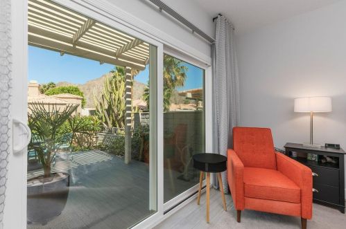 48221 Calle Florista, La Quinta CA  92253-2251 exterior