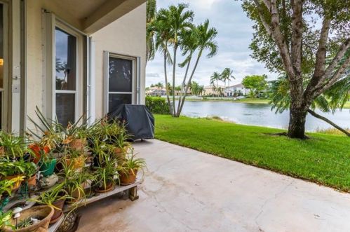 17446 33rd Ct, Hollywood, FL 33029-1692