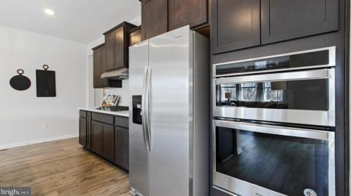 101 Brookside Ln, Gettysburg PA  17325-2026 exterior