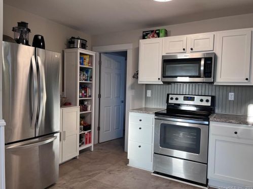 42 Elm St, Norwich CT  06351-2316 exterior