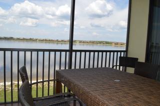 10622 Smokehouse Bay Dr, Naples, FL 34120-5185