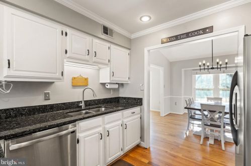 816 Anne St, Leesburg VA  20175-3426 exterior