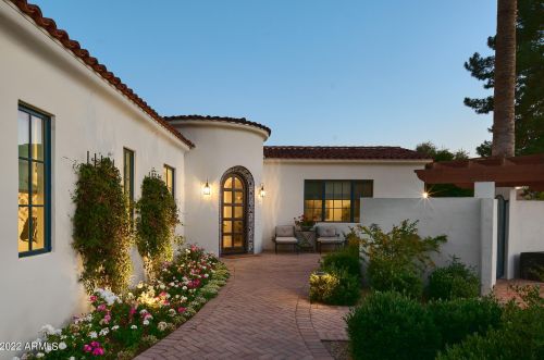 4401 61 St, Scottsdale AZ 85254-1914 exterior