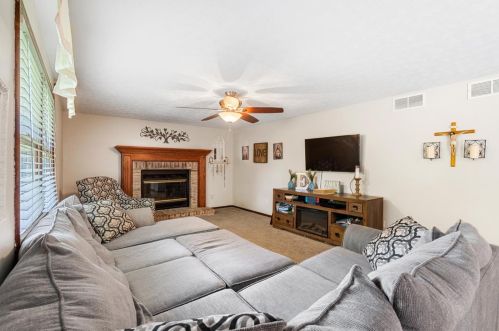 493 Mitchell Rd, Wilmington OH  45177-8519 exterior