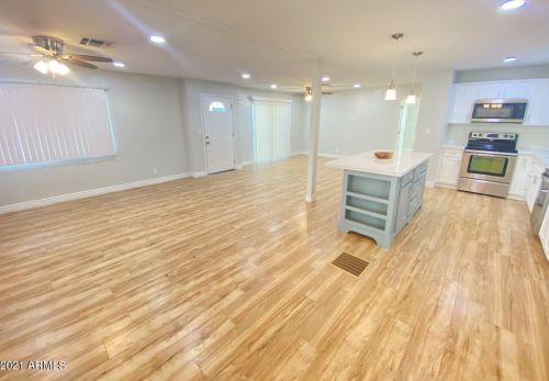 15619 17 Ave, Phoenix AZ 85086-8771 exterior