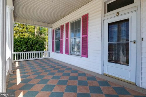 5 Amiss Ave, Richmond National Battlefiel VA  22835-1309 exterior