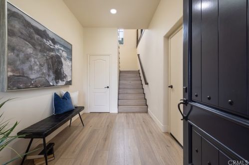 28 Talmont, Newport Beach, CA 92657-1315