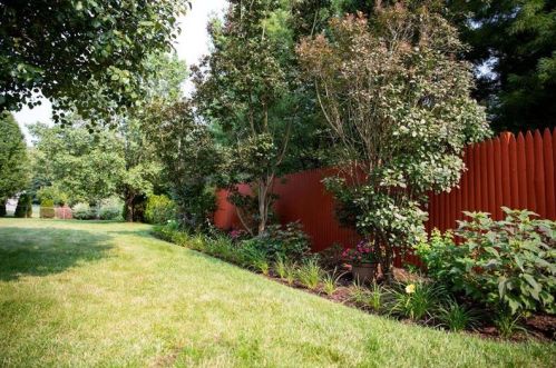 1003 Deveron Ct, Jeannette PA  15644-1056 exterior