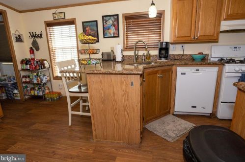 266 Tony Cir, West Deptford NJ  08051-1948 exterior