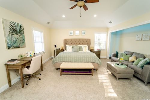 69 Rogues Path, Huntington Station NY  11746-2737 exterior