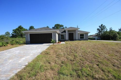 3310 40th St, Lehigh Acres, FL 33976-4657
