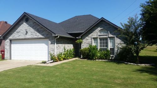 1402 Pecan Creek Dr, Farmersville, TX 75442-2900