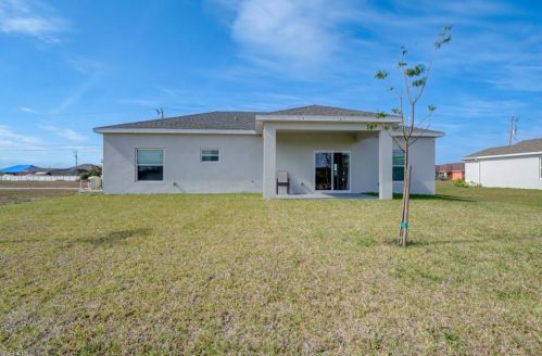 3065 5th Pl, Cape Coral FL  33904-3412 exterior