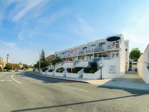 320 Catalina Ave, Redondo Beach CA  90277-2865 exterior