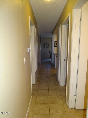 704 Holly Ave, Oxnard CA 93036-1907 exterior