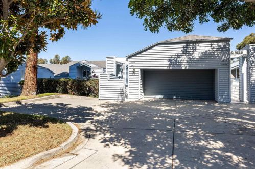 11074 Caminito Vista Pacifica, San Diego CA  92131-2398 exterior