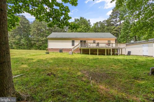 182 Beacon Ct, Montross VA  22520-4078 exterior