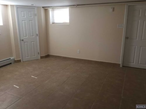 132 Summit Ave, Cliffside Park NJ  07010-1026 exterior