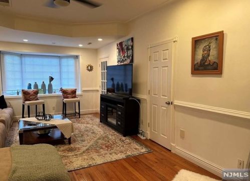 214 Columbus Pl, Cliffside Park NJ  07010-1006 exterior