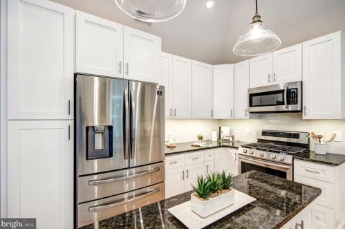 817 Bryn Mawr Ave, Newtown Square PA  19073-4333 exterior