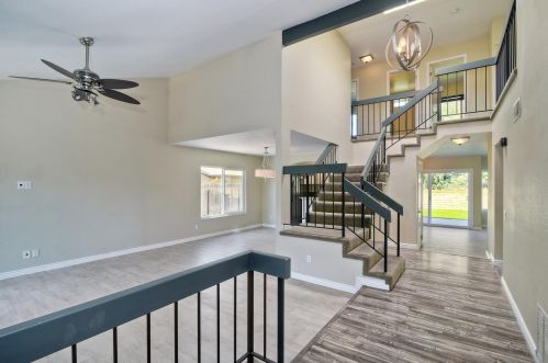 13532 Stoney Creek Rd, San Diego, CA 92129-2051