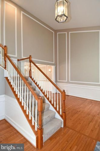 6022 Slippery Rock Rd, Haymarket VA  20169-3312 exterior