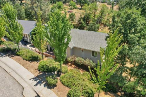 208 Horizon Cir, Grass Valley CA  95945-9715 exterior