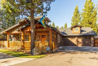 17206 Tholstrup Dr, Bend OR  97707-2131 exterior