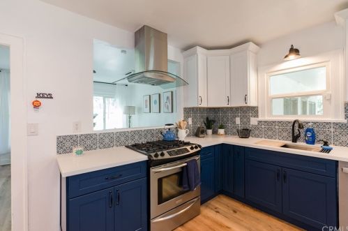 1137 Cypress Ave, Redlands CA  92373-5723 exterior