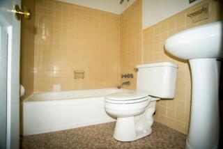 255 Ocean View Ave, Norfolk VA  23503-1549 exterior