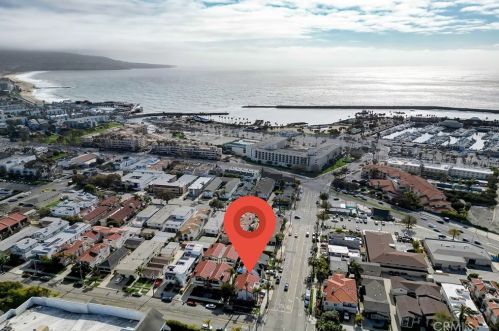 220 Beryl St, Redondo Beach CA  90277-2111 exterior