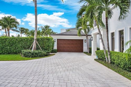 235 Edmor Rd, West Palm Beach, FL 33405-2761