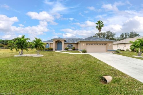 128 23rd Ter, Cape Coral, FL 33909-4210