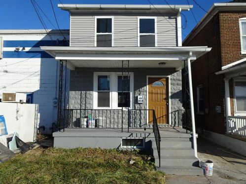 858 25th St, Easton, PA 18042-5306