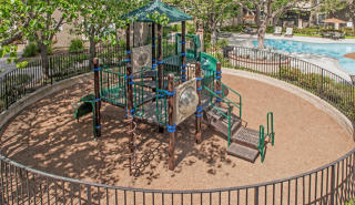 51 Majestic Ct, Moorpark CA  93021-2175 exterior