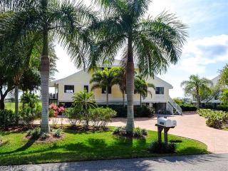 1631 Sand Castle Rd, Sanibel, FL 33957-3638