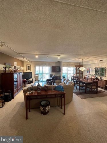 21124 Valley Forge Cir, Norristown, PA 19406-1197