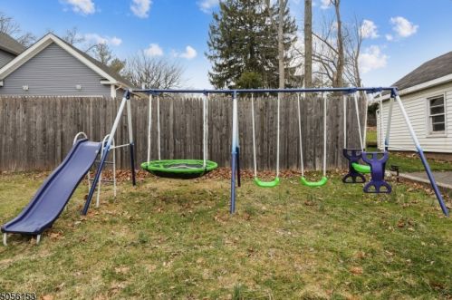36 Martine Ave, Fanwood NJ  07023-1329 exterior