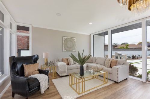 3841 Pacific Ave, Long Beach CA  90807-3227 exterior