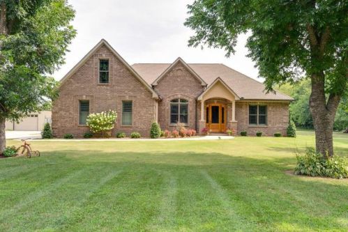 1425 Ewing Ln, Lewisburg, TN 37091-6901