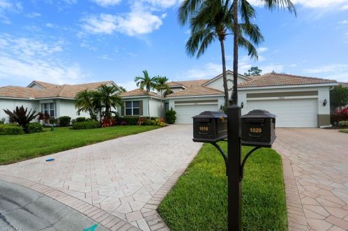 1016 Eastham Ct, Naples, FL 34104-8795