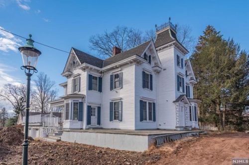 234 Tappan Rd, Norwood, NJ 07648-1745